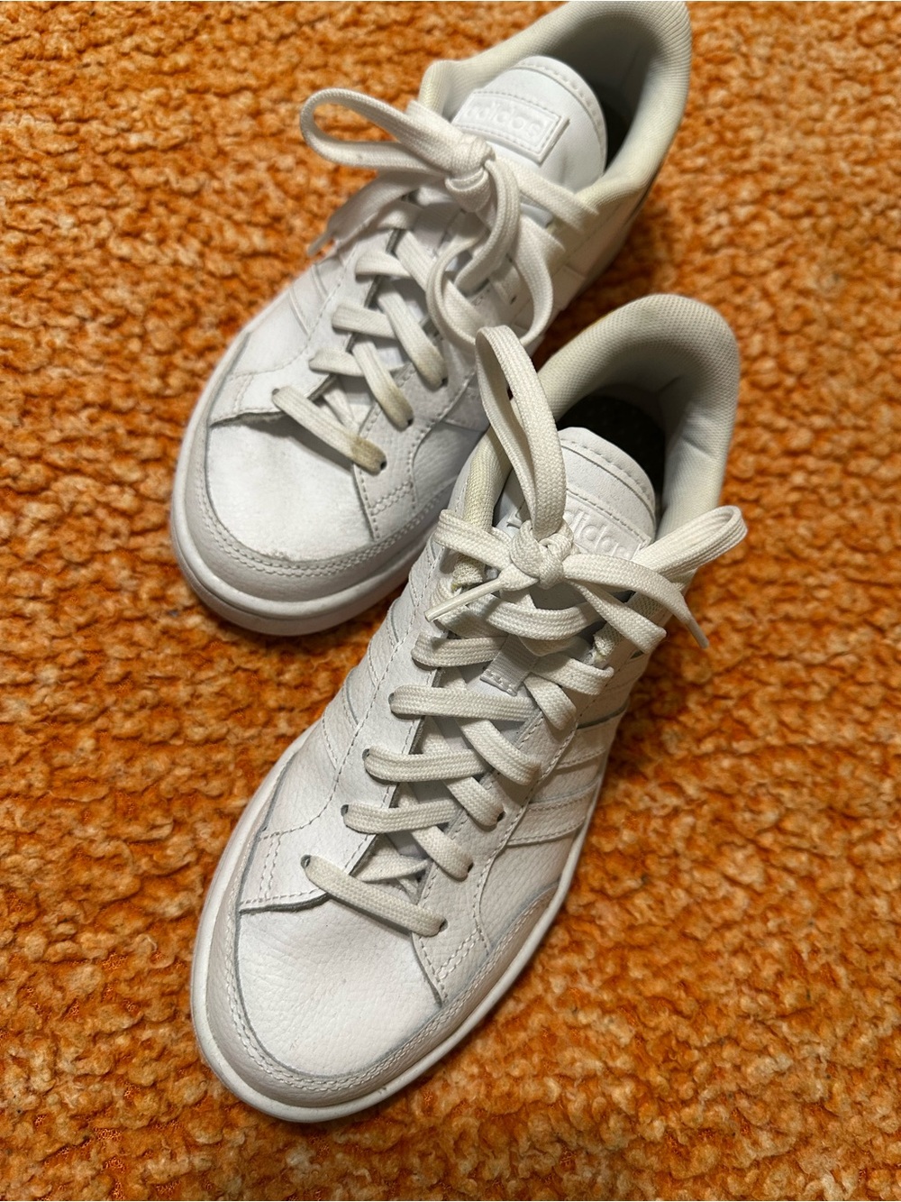 Adidas Women's Grand Court / Court Style Low-Top Sneakers - White / Yellow Heel
